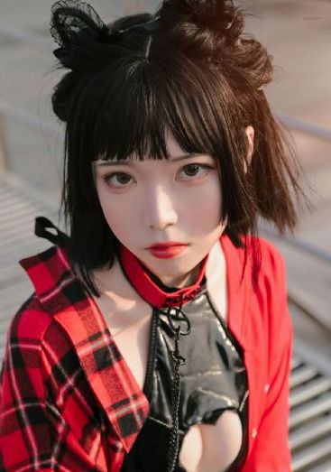 成人h版爱丽丝梦游仙境女主